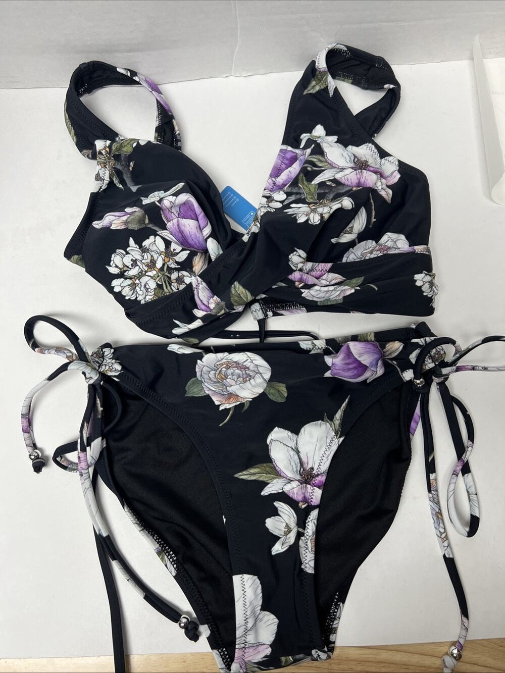 CUPSHE Women's Size M Floral Two-Piece Bikini Swimsuit Set Side Tie